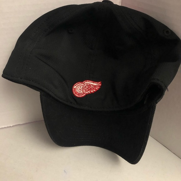 Detroit Red Wings Classic New Era Hat Cap NHL Hockey - Picture 3 of 7